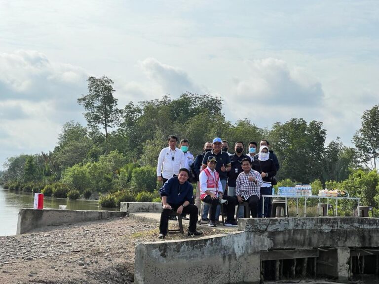 906D9CA3-CA9B-41FC-BF7A-AFFFB15C13E9