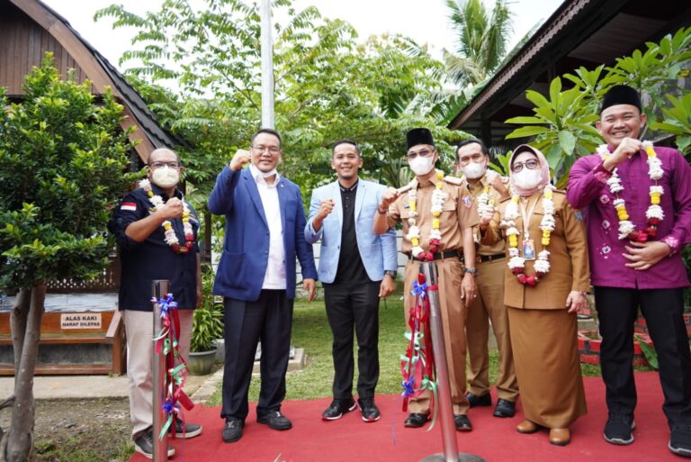 033CA714-145D-4ED0-9ABA-01D2CB692F8E