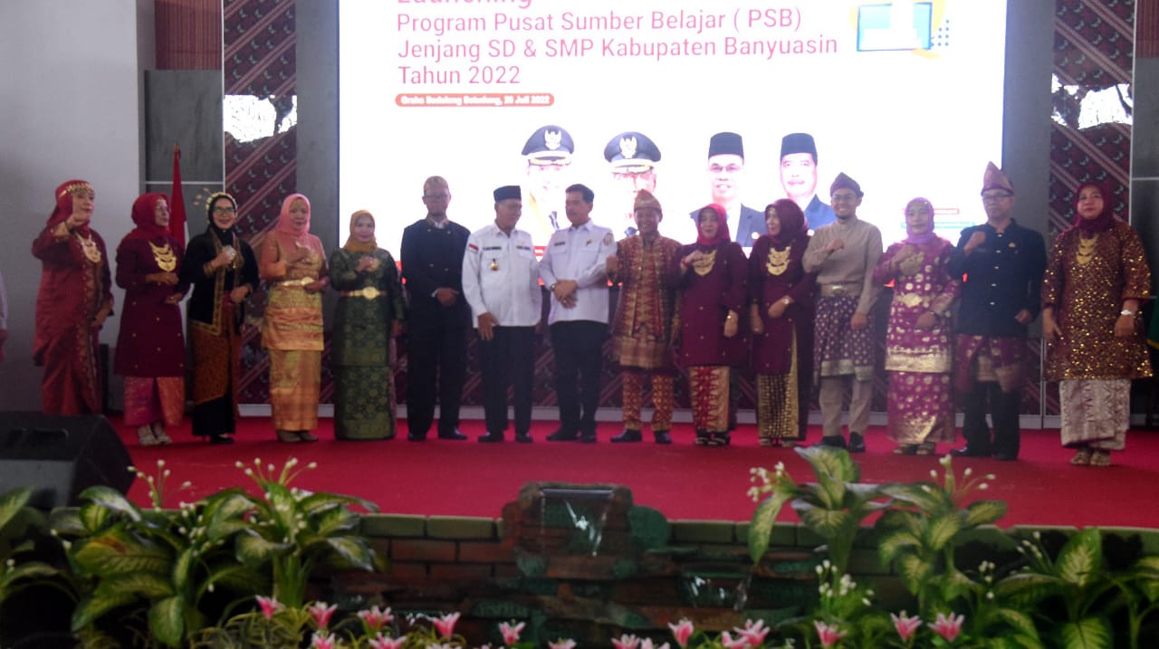 1F7B74EA-D53B-4E79-8580-D0EA67322662