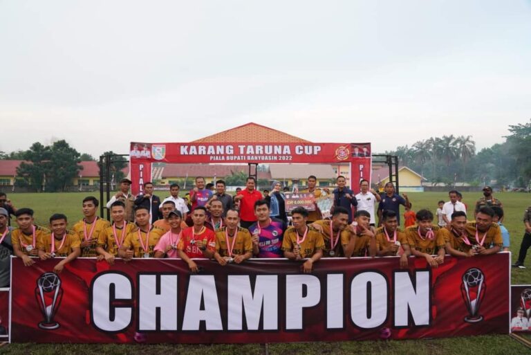 ABE525E3-94B1-47B0-9CD8-EF25C811C2A7