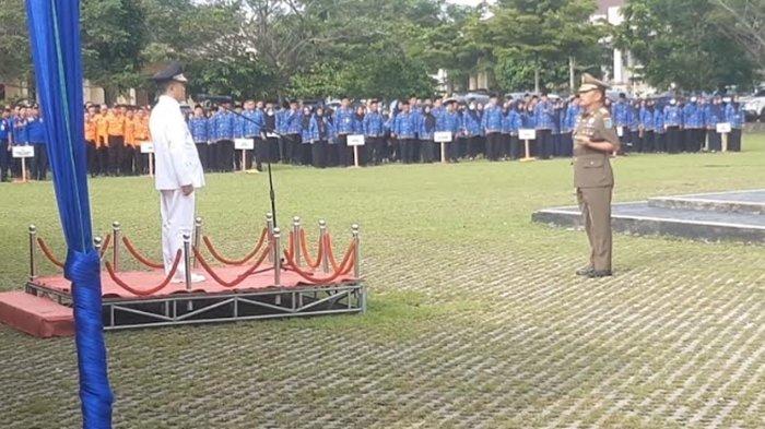 Wabup-Ardani-Pimpin-Apel-ASN-Pemkab-OI-dan-Upacara-Peringatan-Otda-XXVII-di-KPT-Tanjung-Senai