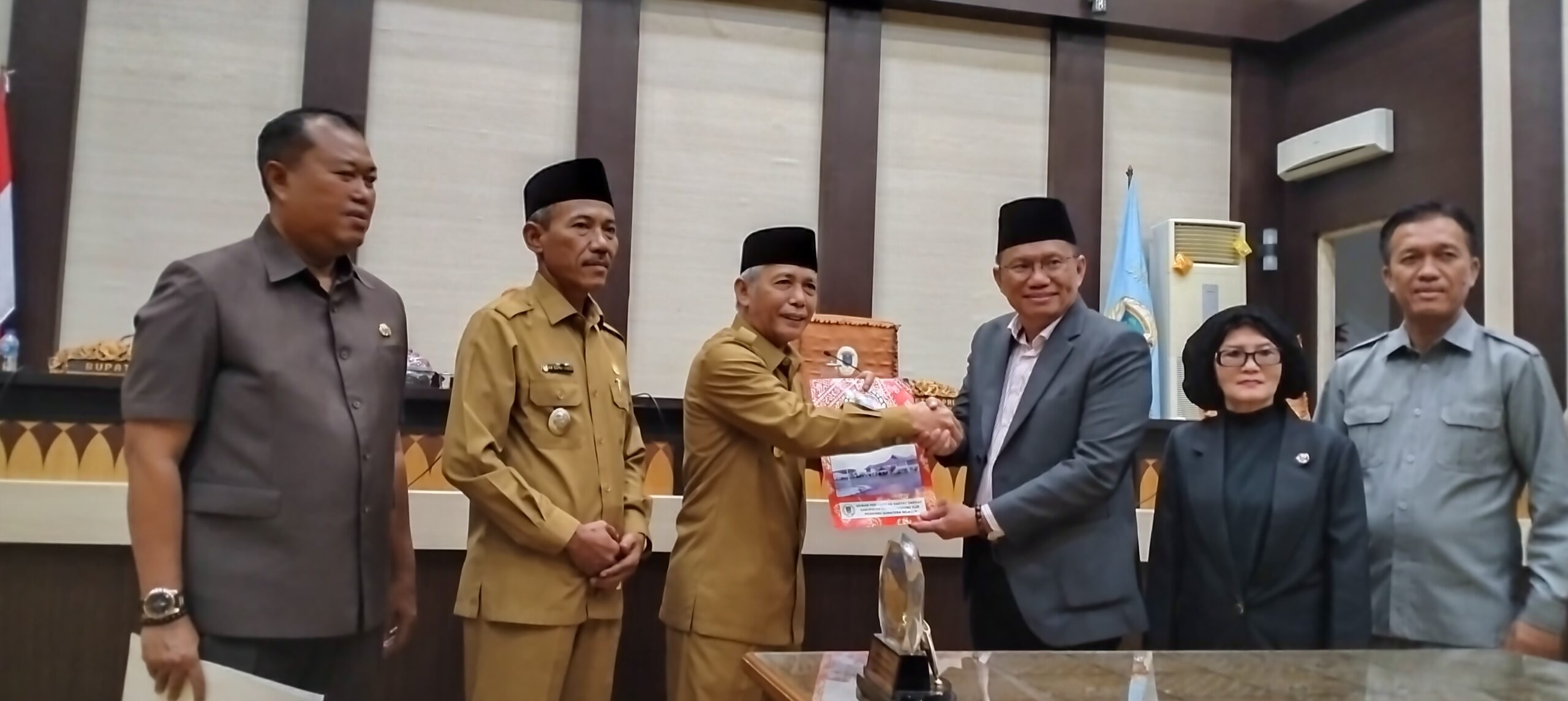 Paripurna DPRD OKI (1)